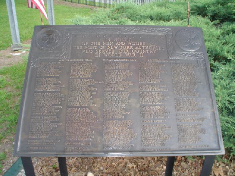 Zoom on the image : Port Authority World War II Honor Roll 